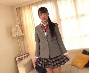 Sneak peek of Japanese babe in HD - You won't believe your eyes